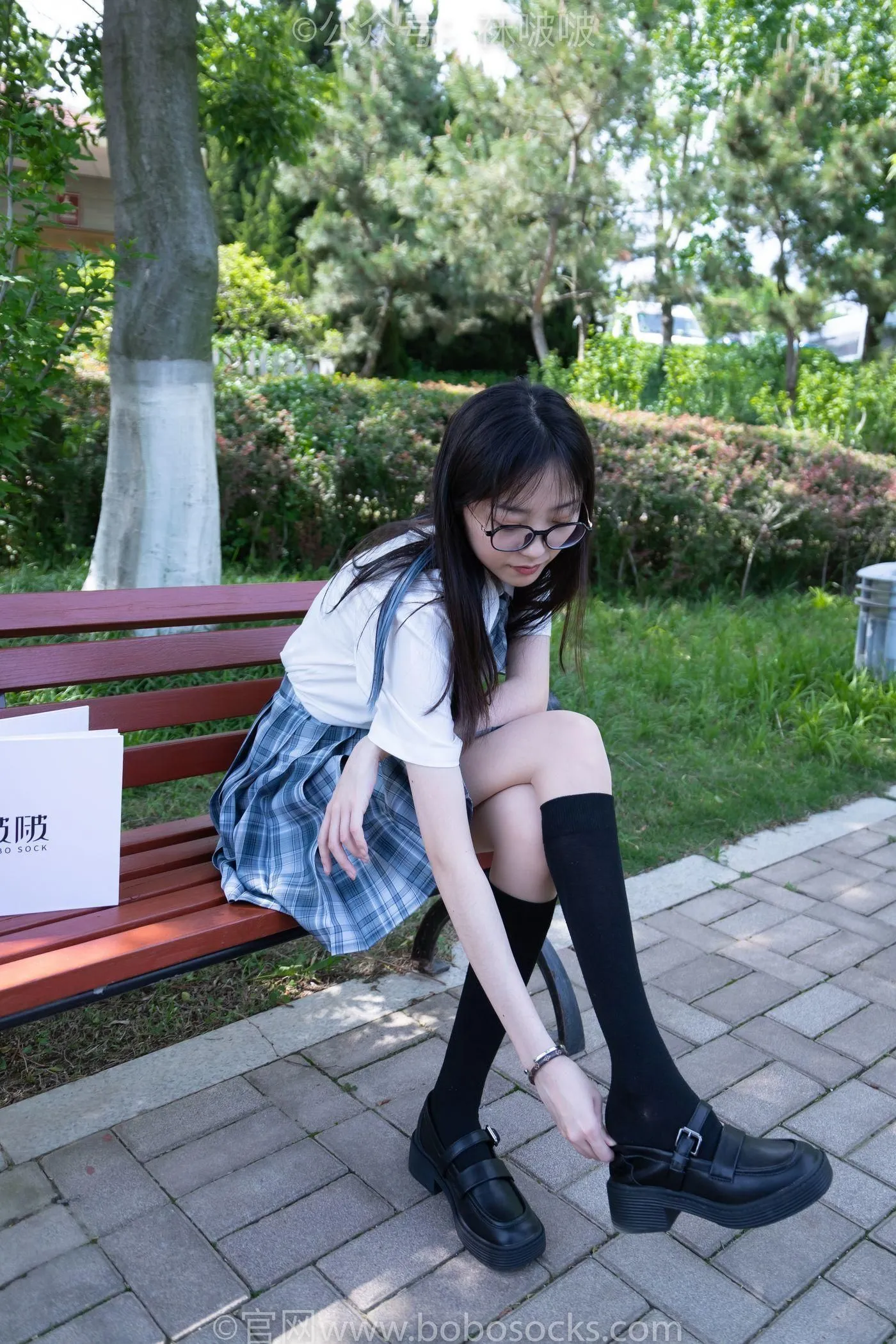 [BoBoSocks袜啵啵]NO.007 稚予-JK制服、皮鞋、黑色中筒棉袜、肉丝 [143P]插图8